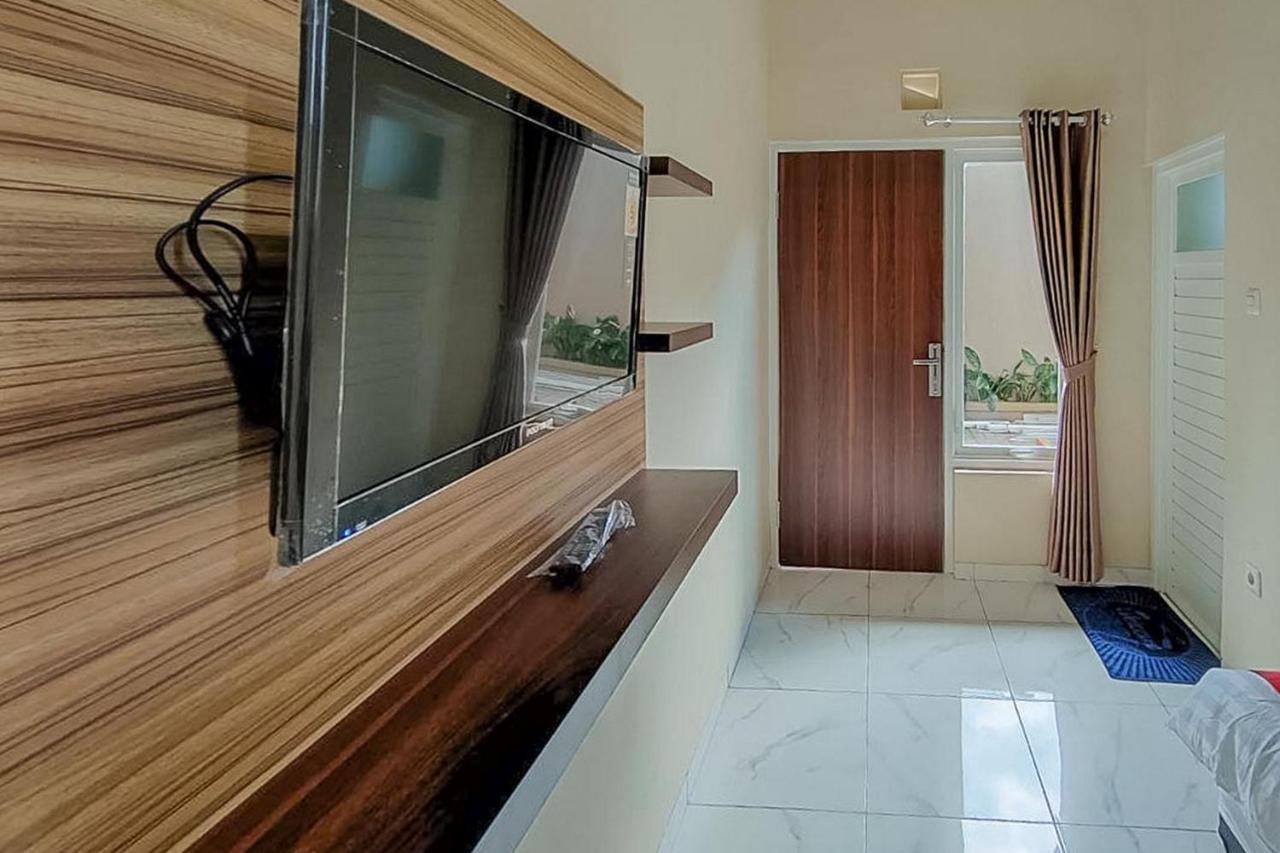 Reddoorz Near Bns Batu Hotel Tlekung Eksteriør billede